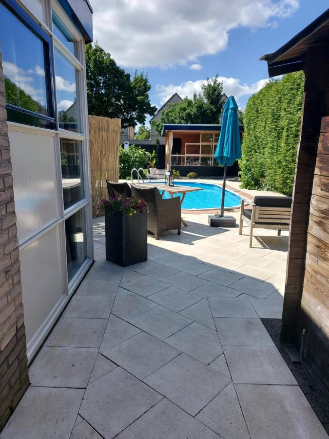 East Meets West Bed And Breakfast Veenendaal Exterior photo